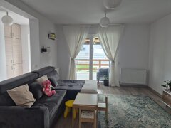 Darza, casa, curte spatioasa